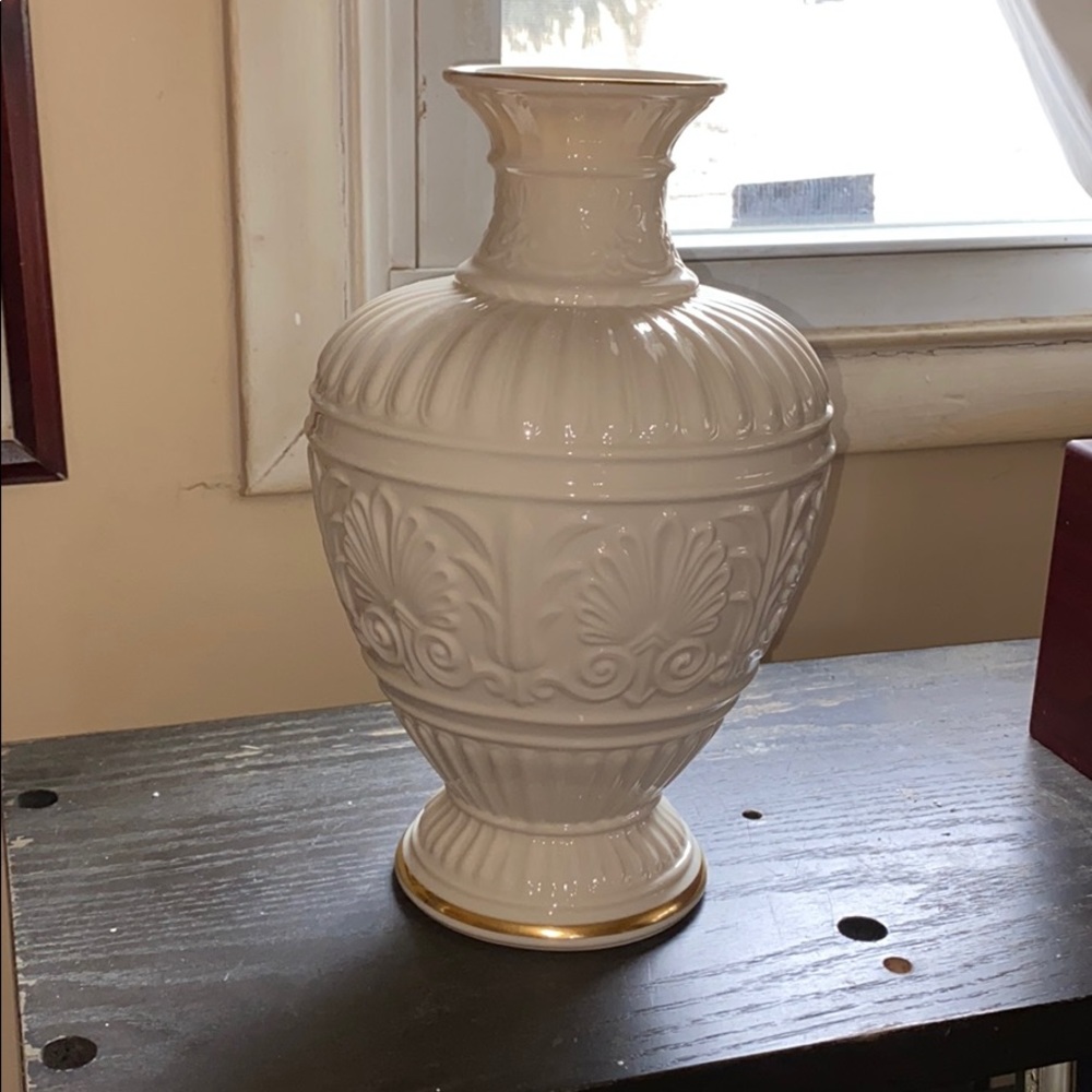 Lenox Athenian Large Vase